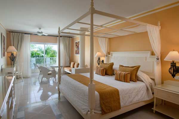 The Junior Suite Deluxe at Bahia Principe Escape Ambar